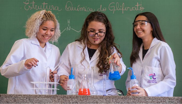 Foto: Lucas Fermin/SEED-PR Paraná amplia acesso ao ensino técnico com parceria entre Educação e Senai